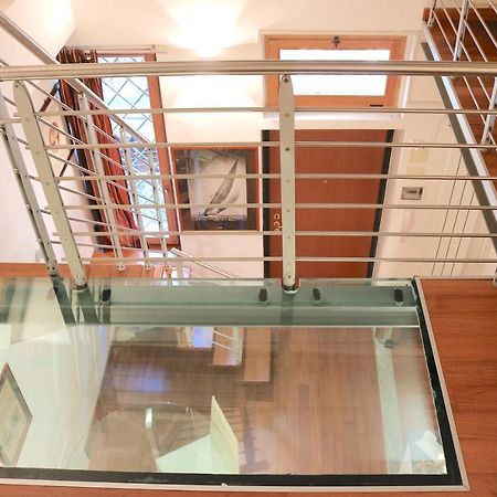Charming Apartment In The Navigli District - 4 People Милано Екстериор снимка