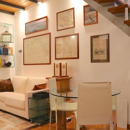 Charming Apartment In The Navigli District - 4 People Милано Екстериор снимка